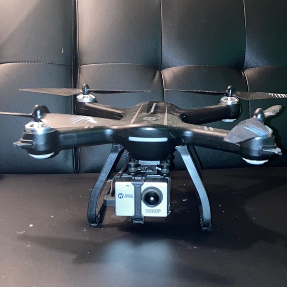 HolyStone Drone HS700 with Battery and Controller - Picture 3 of 5